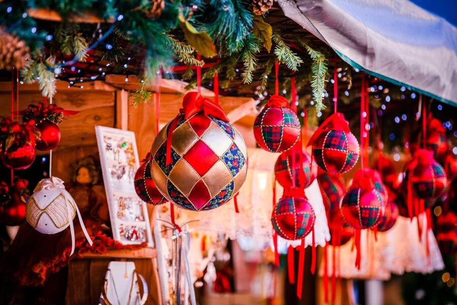 Brussels: Christmas Market Magic Walking Tour with a Local - Who will enjoy this experience most