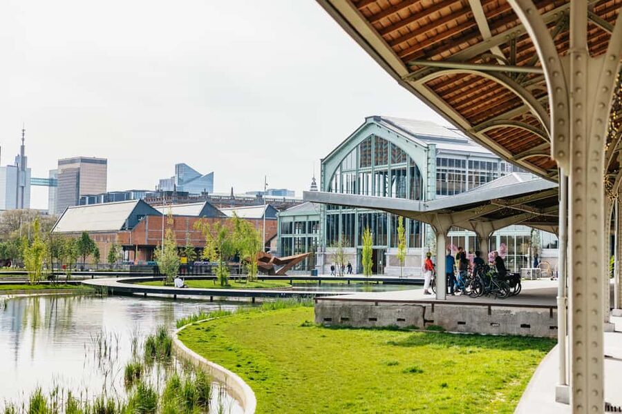 Brussels: City Highlights and Hidden Gems Bike Tour - How much value do you get for $40?