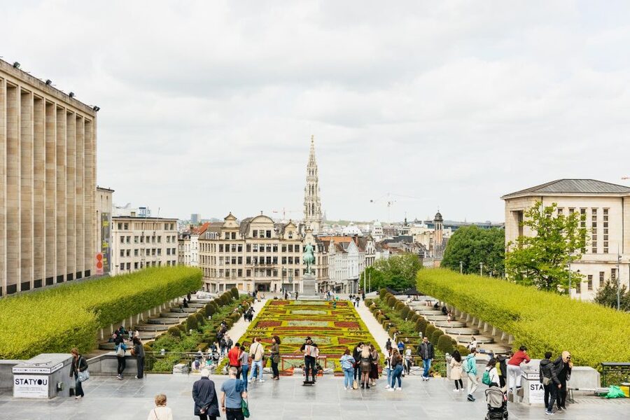 Brussels: City Highlights Walking and Tasting Tour - Manneken Pis and Brussels’ sense of humor