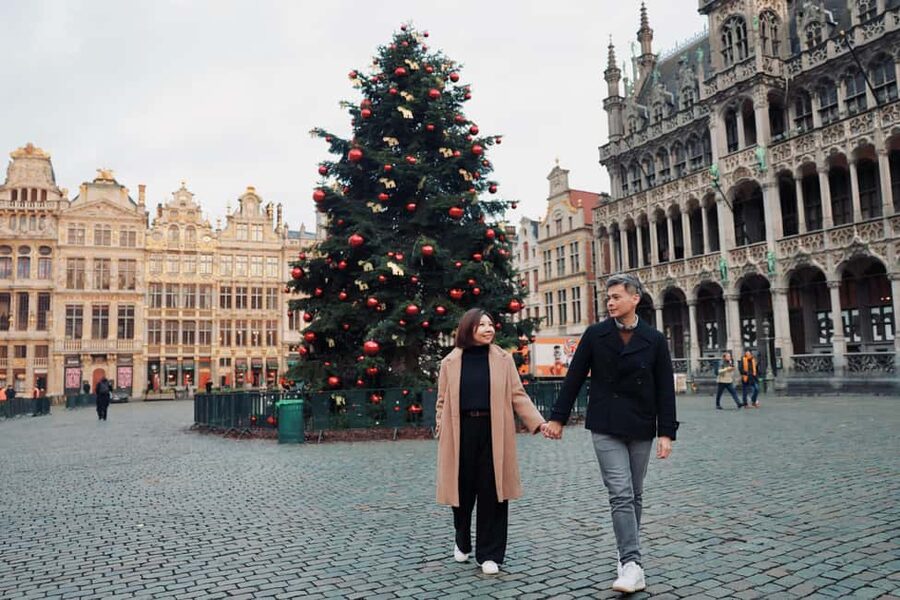 Brussels City Photoshoot With a Professional Photographer - What you receive after the camera stops