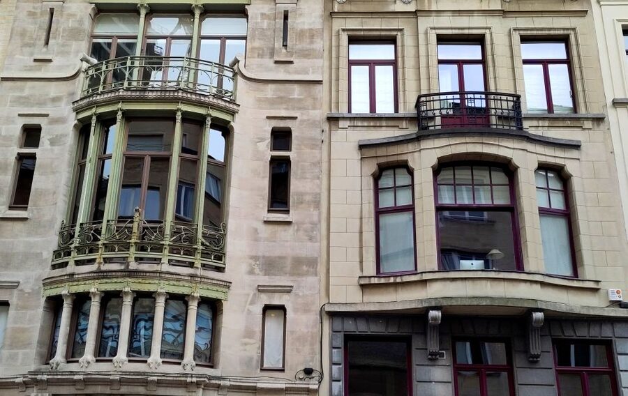 Brussels: Fall and Rise of Art-Nouveau Guided Tour - Sgraffito explained in plain terms
