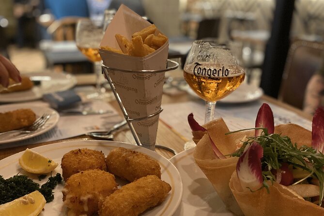 Brussels Food Tour: 10 Tastings of Waffles, Beers, Fries & More - Brioche, hot cocoa, and the walk to Grand Place