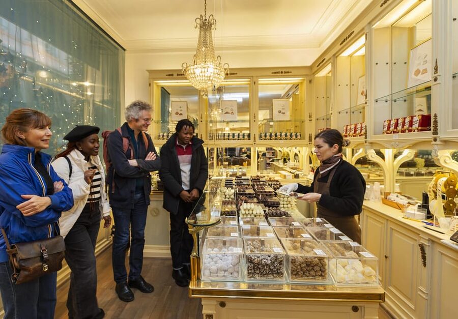 Brussels Food Tour: Main Dish, Beer, Waffle & Chocolate - Why food is the best way to meet Brussels