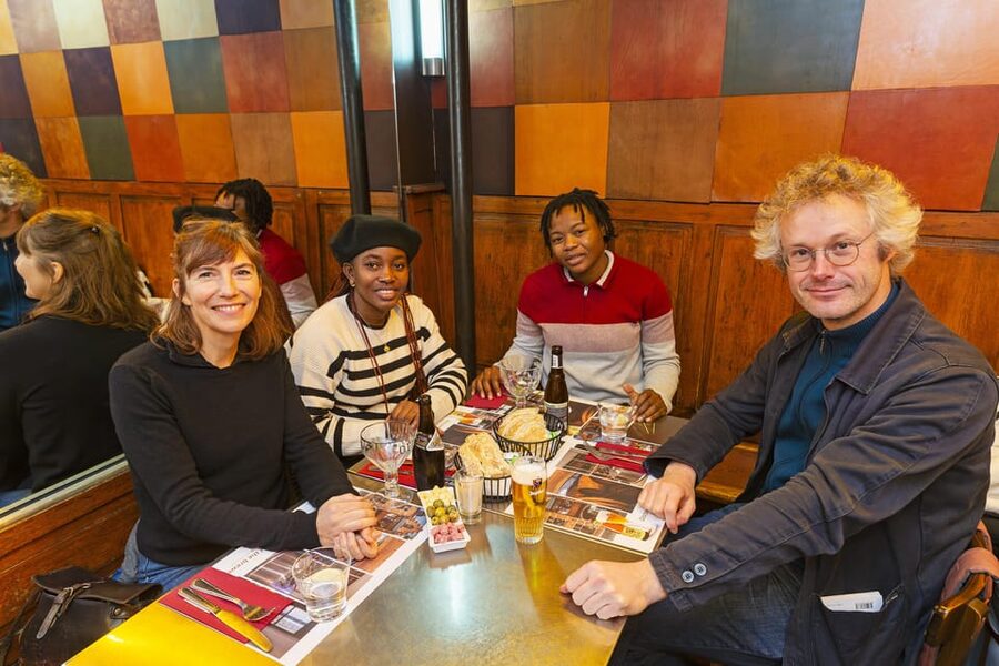 Brussels Food Tour: Main Dish, Beer, Waffle & Chocolate - The guide can shape the whole experience