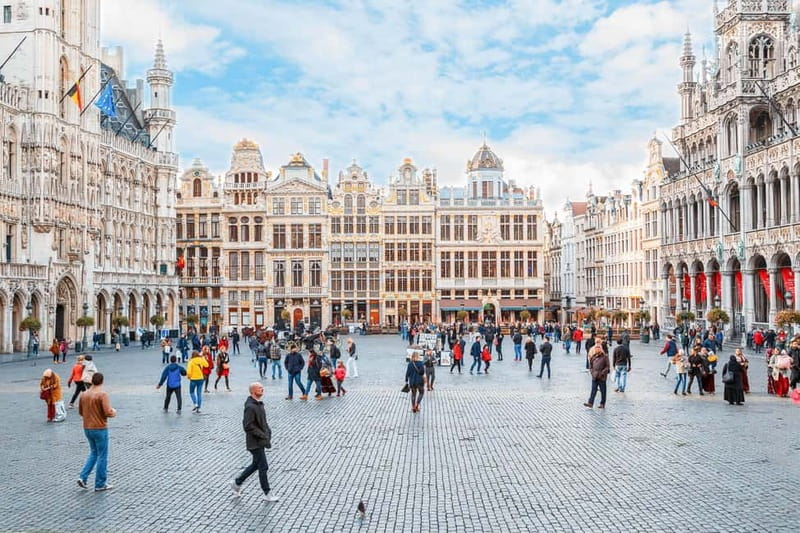 Brussels: Highlights and Hidden Corners Private Guided Walk - Sablon and the quieter corners around Rollebeek