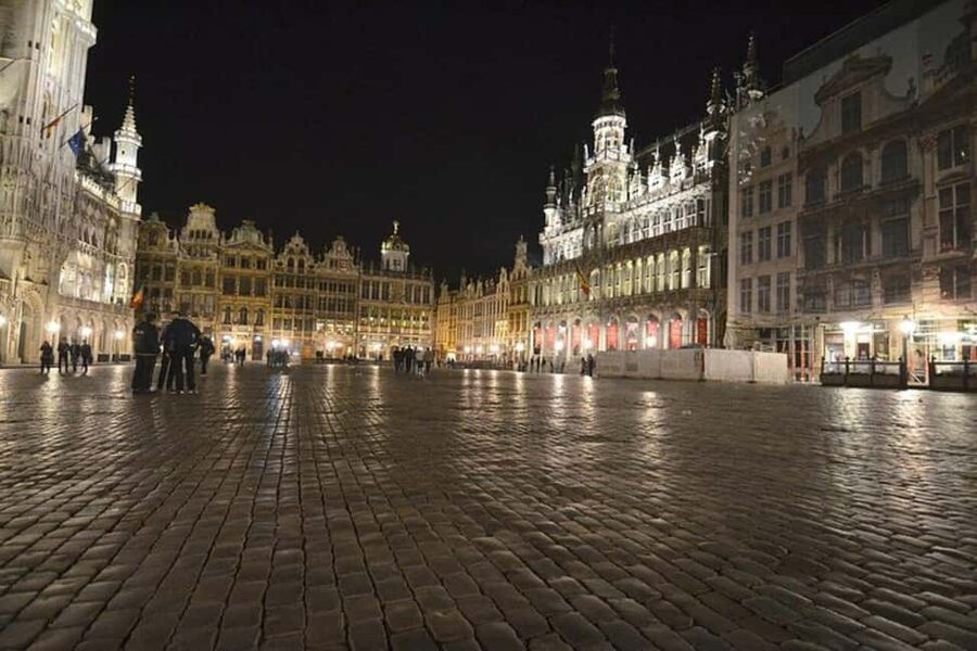Brussels: Highlights and Hidden Gems Walking Tour - The Royal Palace and Belgium’s Public Face