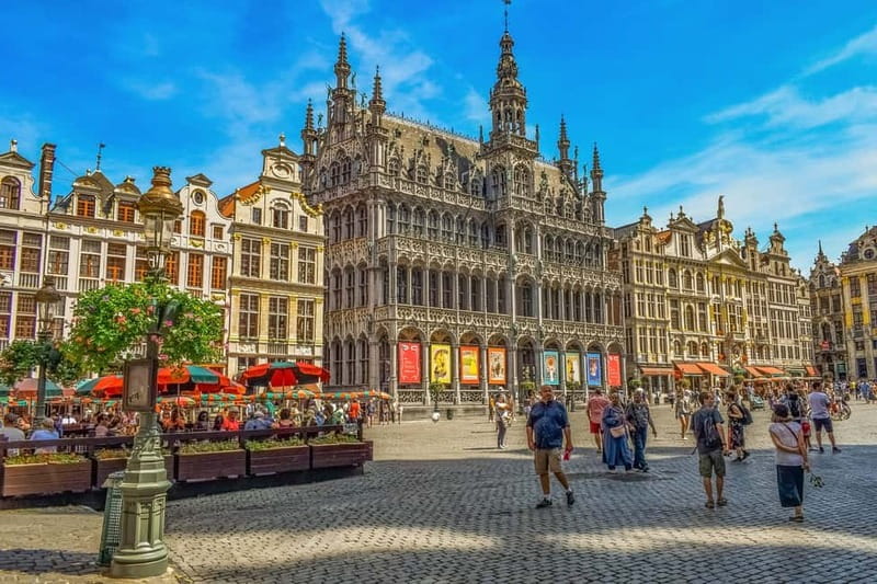 Brussels Highlights: Walking & Bus Tour with Waffle Tasting - Key points to know before booking