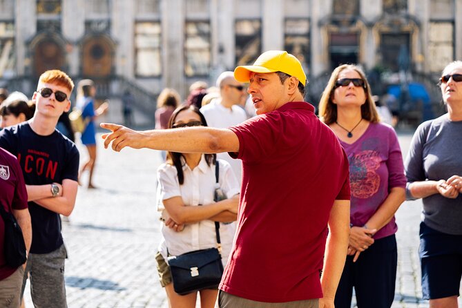 Brussels: Historical Walking Tour with Chocolate & Waffle Tasting - Key points at a glance