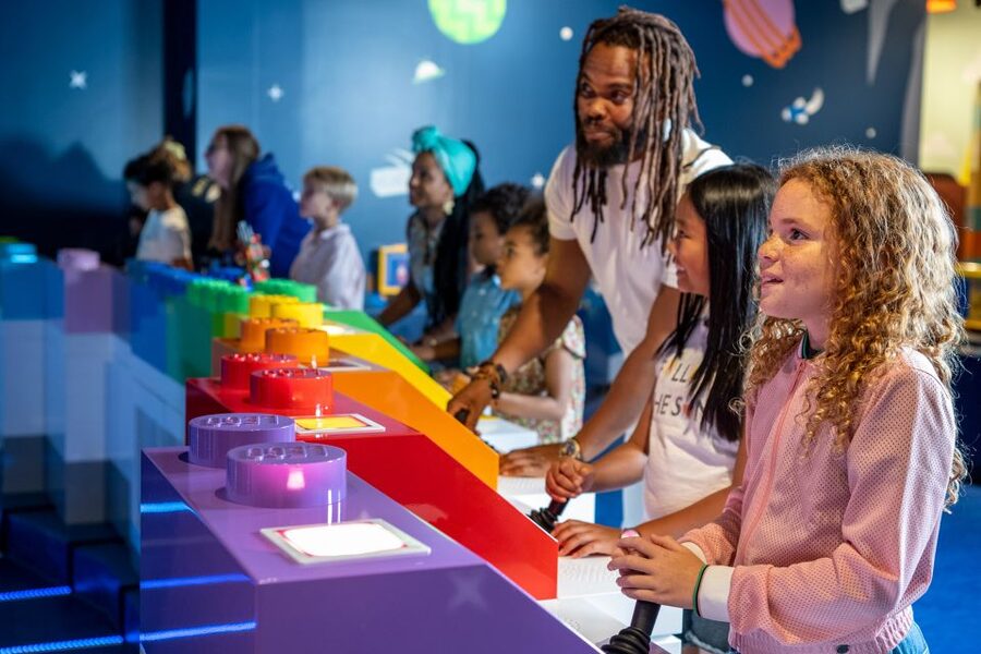 Brussels: LEGO® Discovery Centre Admission Ticket - MINI WORLD and the LEGO train ride