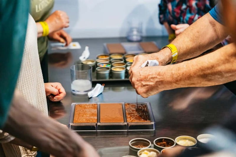Brussels: Make Your Own Chocolates Workshop with Tastings - Practical tips before you reserve