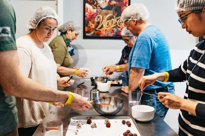 Brussels: Make Your Own Chocolates Workshop with Tastings - Making the bar, mendiants, and truffles