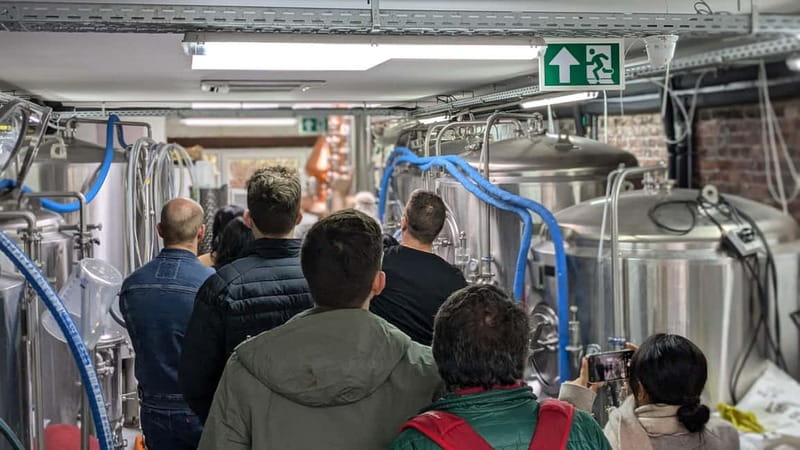 Brussels: micro brewery & distillery tour + beer tasting - The people make the difference