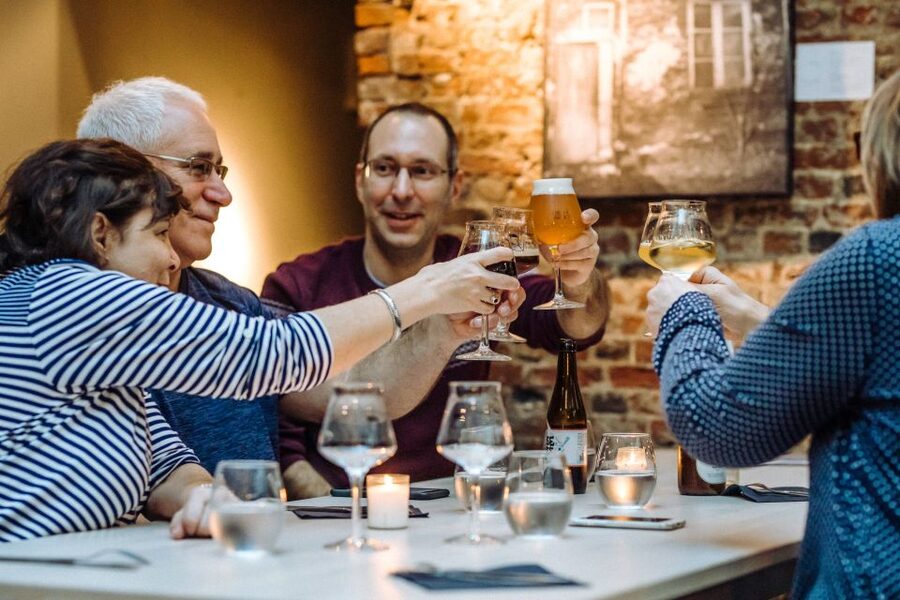 Brussels: Private Beers, Bars, and Live Music Tour by Night - Walking from nightlife to the Grand Place