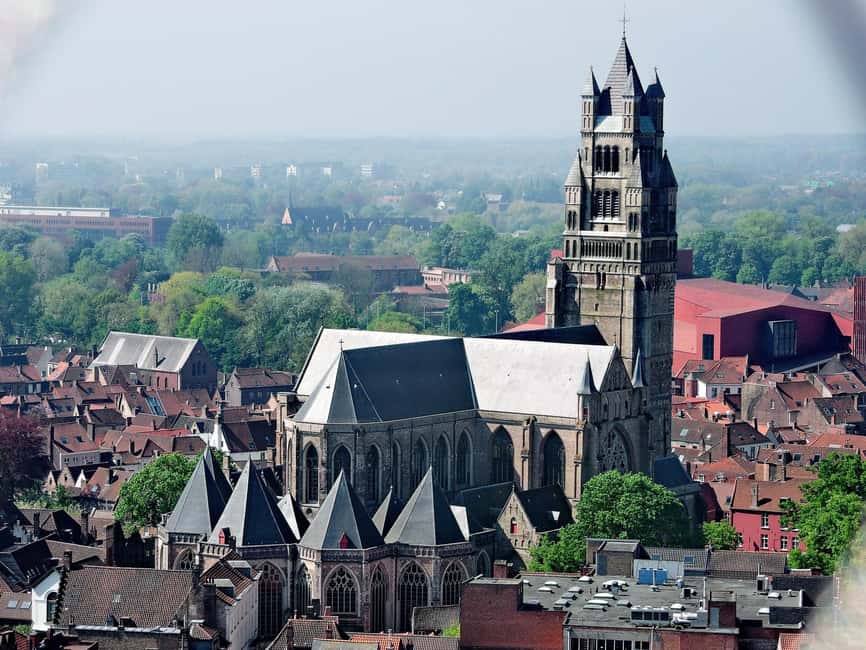 Brussels: Private & Customizable Day Trip to Bruges - What the $603 price really buys