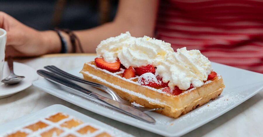 Brussels: Private Food Tour – 10 Tastings with Locals - Key points at a glance
