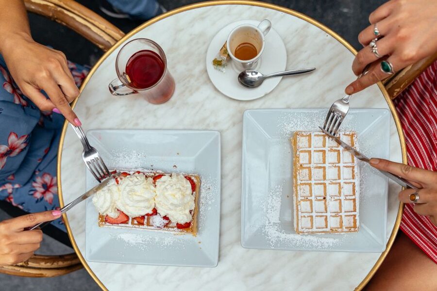 Brussels: Private Food Tour – 10 Tastings with Locals - Vegetarian planning and walking comfort