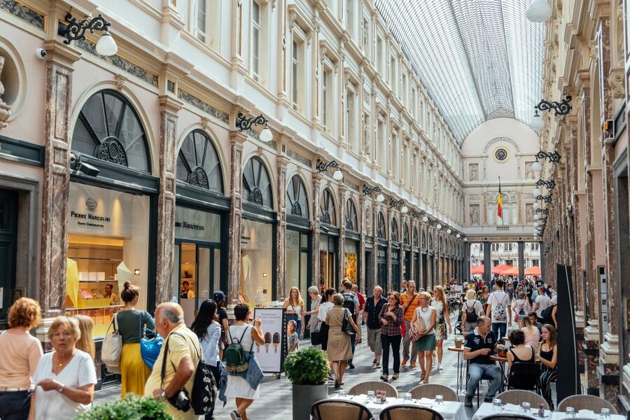 Brussels: Private Food Tour – 10 Tastings with Locals - La Bourse, Saint Gery, and the city’s narrow passages