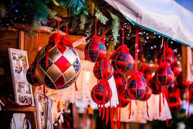 Brussels Private & Personalized Christmas Tour with a Local Guide - Illuminated shopping streets in December