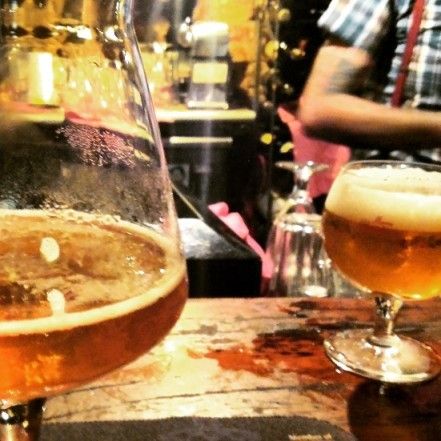 Brussels: Pub Crawl and Nightlife Party Experience - Who should book this experience?