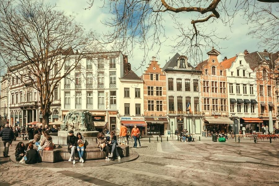 Brussels: Secret Paths and Stories Private Walking Tour - Comte de Flandre and the old flour mill