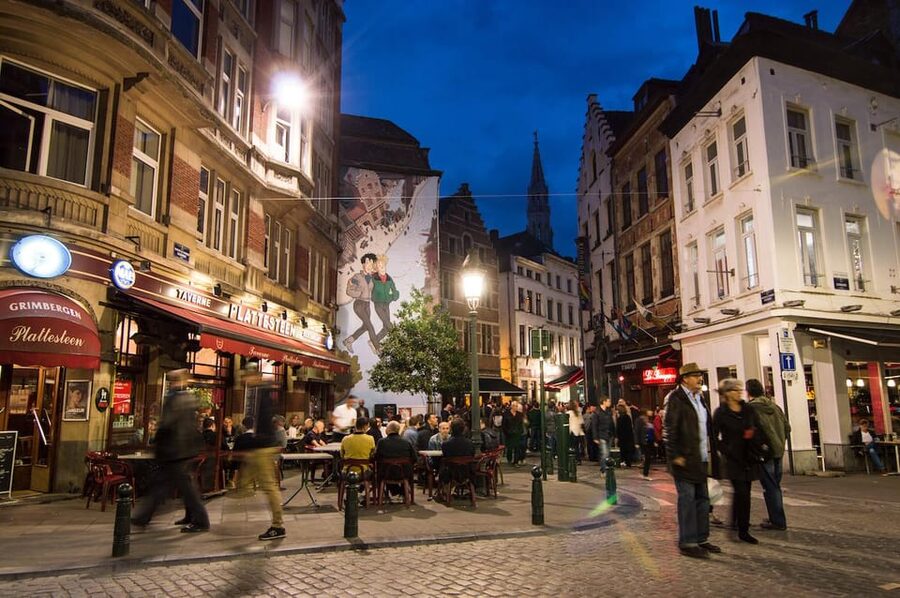 Brussels: Secret Paths and Stories Private Walking Tour - The Brussels Canal and the Kanaal district