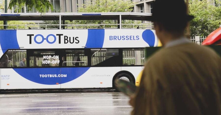 Brussels: Sightseeing Sunset Bus Tour - What the 8:00 PM departure feels like