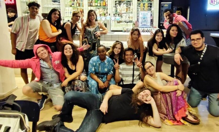 Brussels Tipsy Tour: Cocktail Making, Painting & Chocolates - The social side: small groups, big groups, and solo visitors