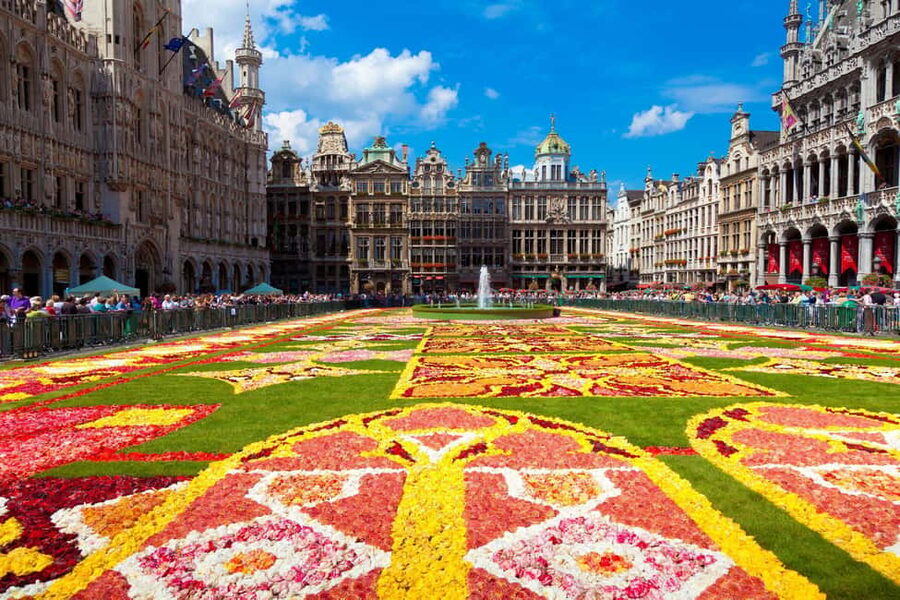 Brussels: Walking Tour with Belgian Lunch, Chocolate, & Beer - Key points to know before booking