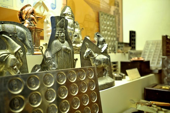Choco-Story: The Chocolate Museum in Bruges - Entering a chocolate museum inside old Bruges