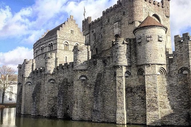 Discover authentic Ghent with historian & taste the best chocolate - Vikings, villains, and the Castle of Gerald the Devil