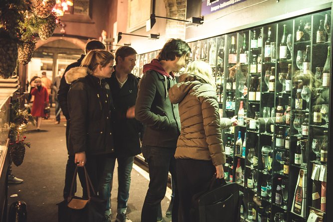 Discover Brussels beer world with a chocolate pairing by a young local - Les Brasseurs and the old-school bar atmosphere