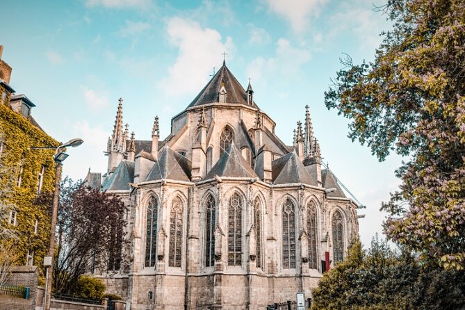Discover Mons while playing! Escape game - The alchemist - Starting at Place Saint-Germain in Mons