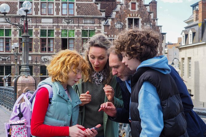 Discover Ostend while playing! Escape game - The Walter case - Walking through Ostend as part of the case