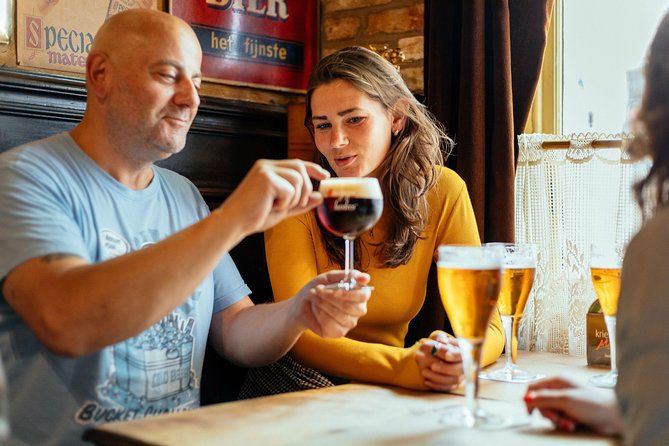 Drinks & Bites in Bruges Private Tour - Simon Stevinplein: an easy central meeting point