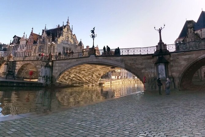 e-Scavenger hunt Ghent: Explore the city at your own pace - Vrijdagmarkt and the old civic heart
