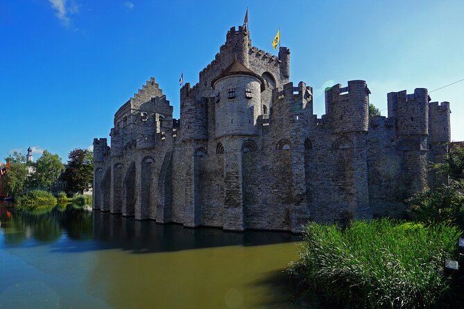 e-Scavenger hunt Ghent: Explore the city at your own pace - Gravensteen, the medieval castle