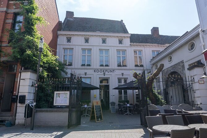 e-Scavenger hunt Hasselt: Explore the city at your own pace - The best use of the app’s game format