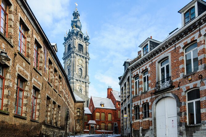 e-Scavenger hunt Mons: Explore the city at your own pace - The Belfry of Mons: A city symbol with a distinctive profile
