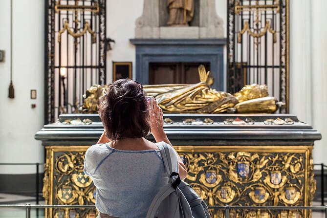 Exclusive Bruges Churches Tour: Admire Michelangelo’s Masterpiece - Sint-Jakobskerk, a quiet start among Bruges’ elite