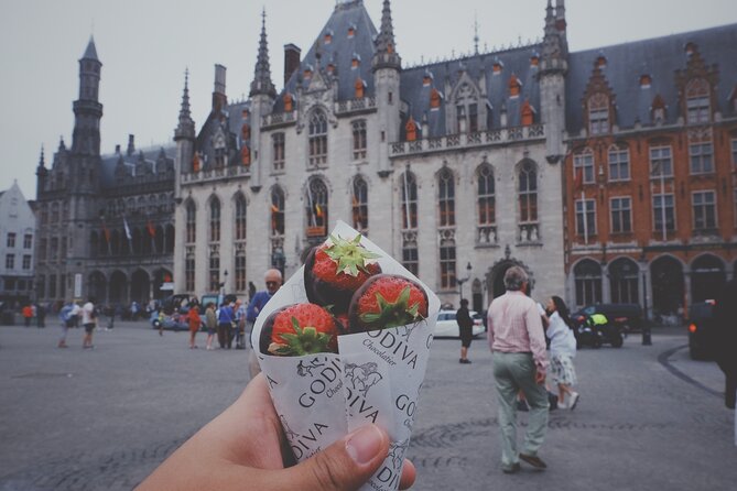 Explore the Instaworthy Spots of Bruges with a Local - Key points to know before booking