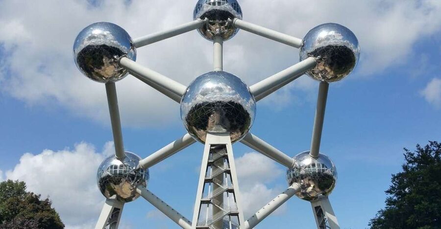 From Amsterdam: Private Sightseeing Trip to Brussels - Atomium, Laeken, and the Chinese Pavilion