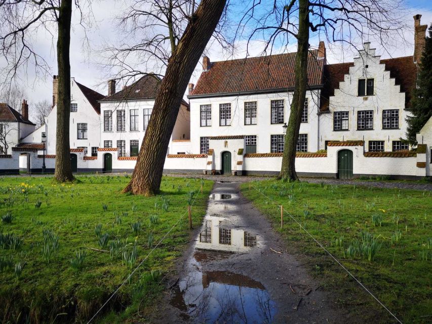 From Brussels: Bruges Day Trip with Boat Tour Option (ENG) - Walplein, Stoofstraat, and St. John’s Hospital