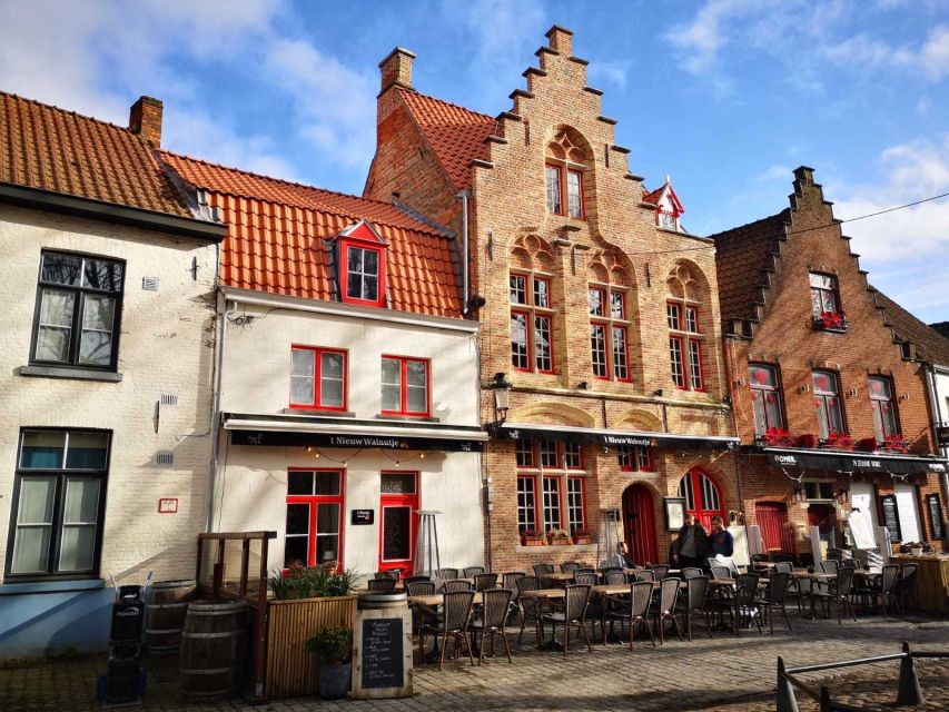From Brussels: Bruges Day Trip with Boat Tour Option (ENG) - The Lake of Love and Bruges’ quiet side