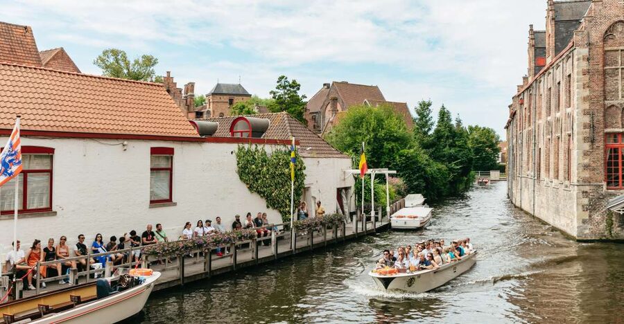 From Brussels: Guided Day Trip to Bruges and Ghent - Bruges begins with Minnewater and the Begijnhof