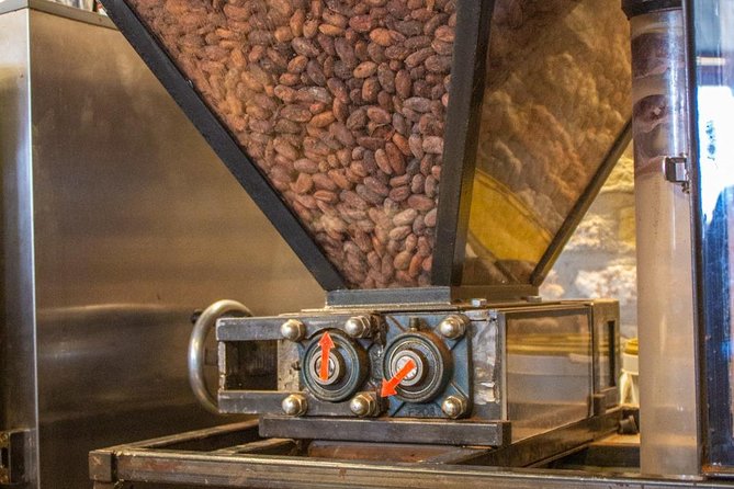 Gastronomic Tour: A Taste of Bruges - Chocolaterie de Burg and Bruges candy