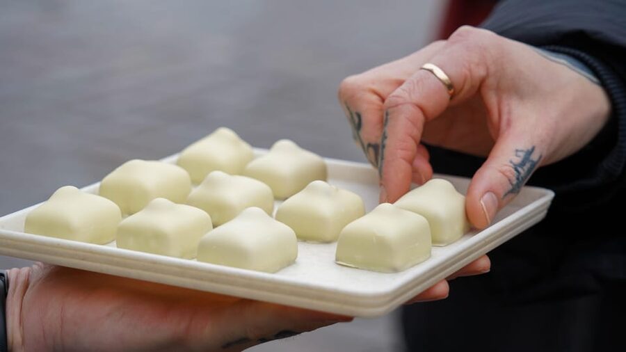 Ghent: Belgian Chocolate Walking Tour with Tastings - Helpful planning tips for a smoother walk