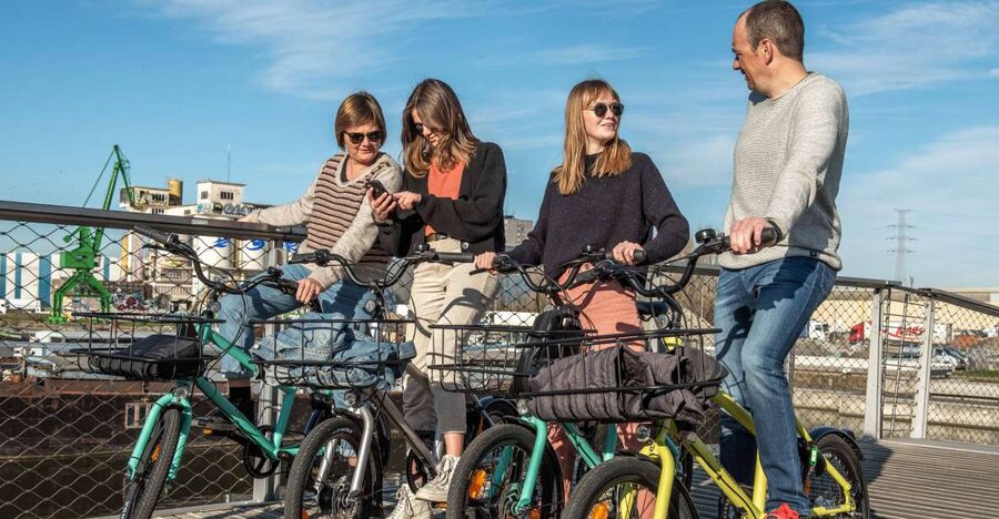 Ghent: City Highlights and Hidden Gems Guided Bike Tour - Starting with Ghent’s grand old center