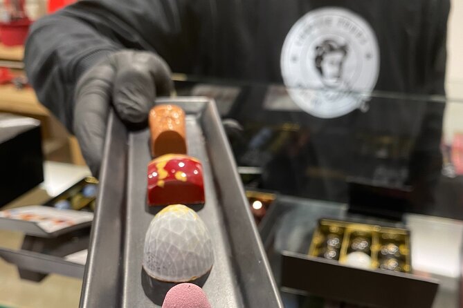 Ghent: Famous Belgian Chocolate Walking Tour with Tastings - What the $59.26 price really buys