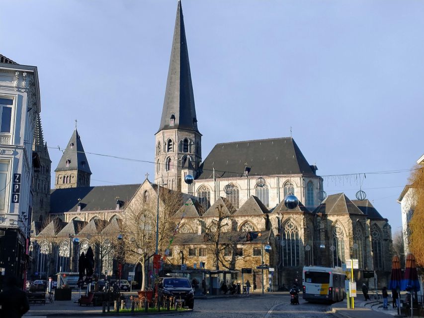 Ghent: Guided City Tour with Food Tastings - Ghent City Hall, the City Pavilion, and the main sights