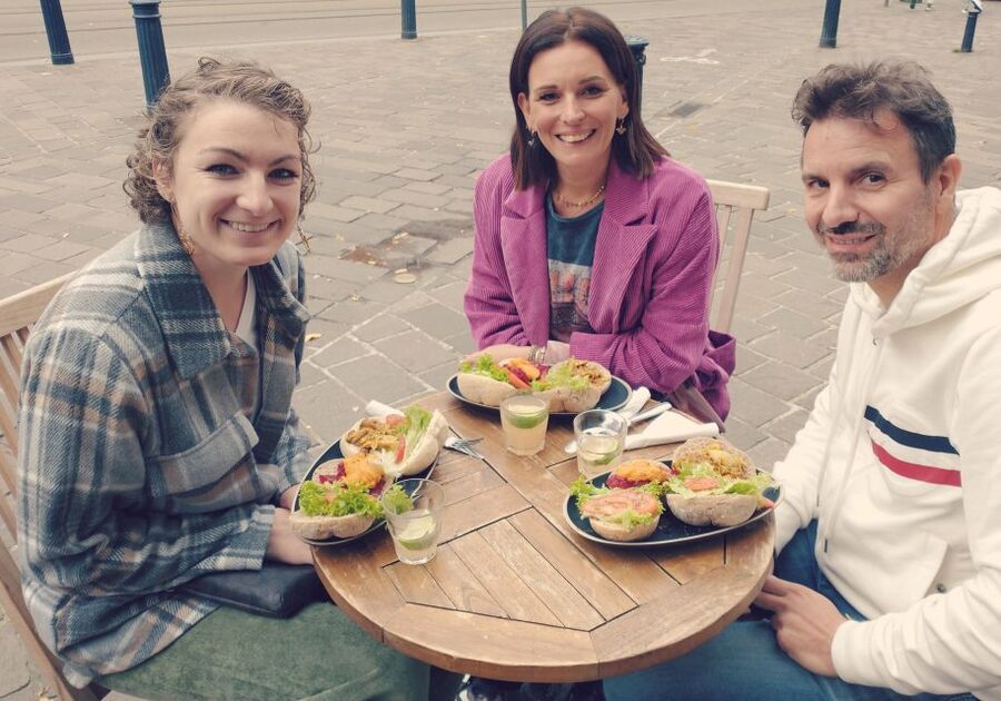 Ghent: Guided City Tour with Food Tastings - What you may eat, and how filling it is